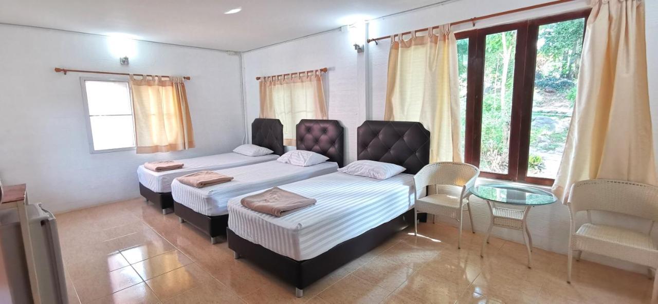 Baan Pordee Homestay Phayayen Buitenkant foto