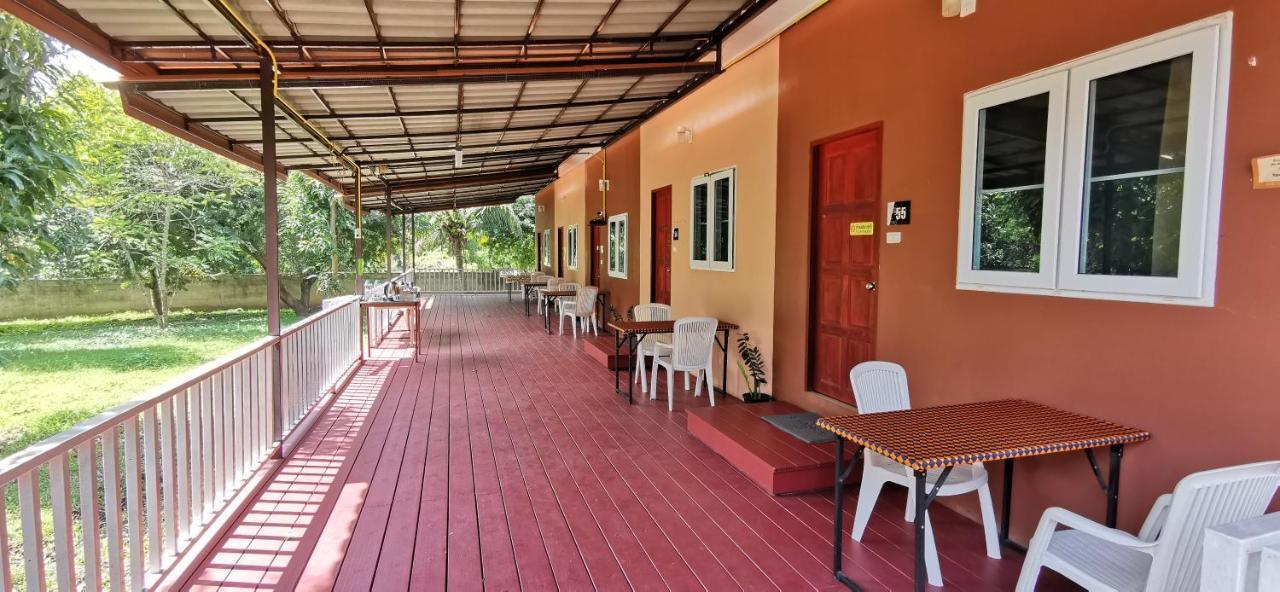 Baan Pordee Homestay Phayayen Buitenkant foto