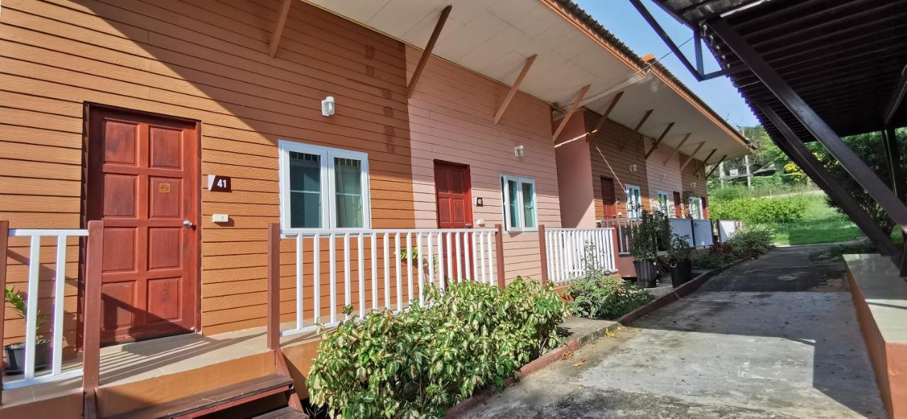 Baan Pordee Homestay Phayayen Buitenkant foto