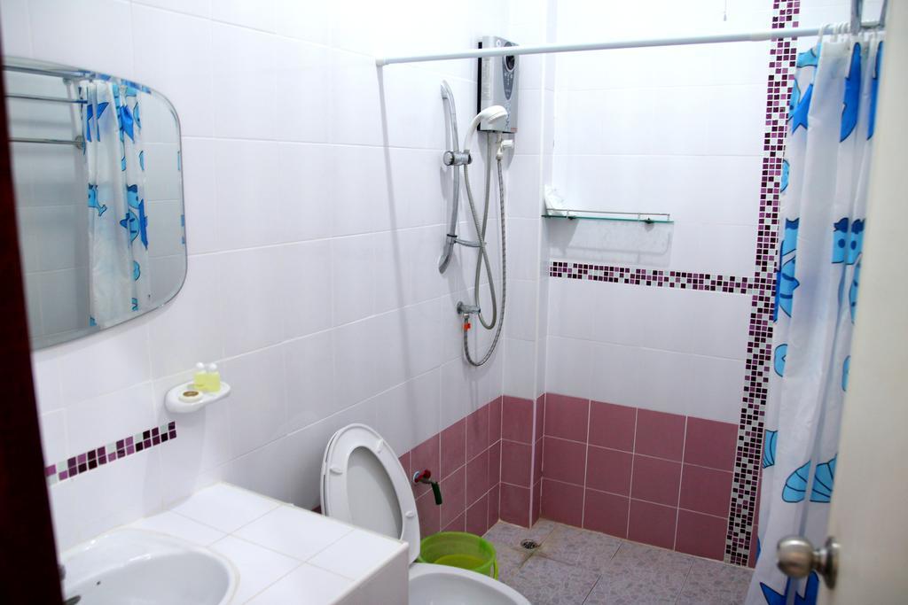 Baan Pordee Homestay Phayayen Buitenkant foto