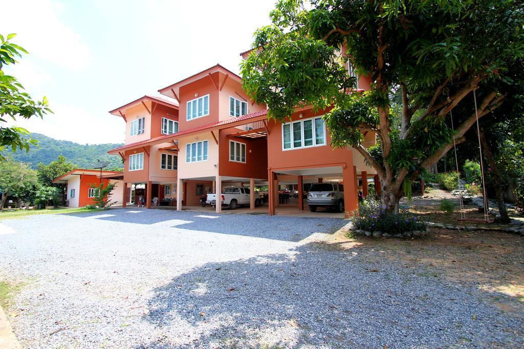 Baan Pordee Homestay Phayayen Buitenkant foto