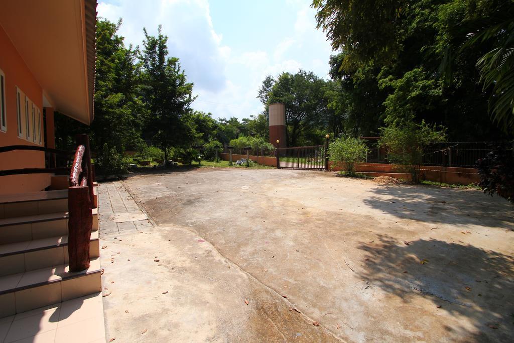 Baan Pordee Homestay Phayayen Buitenkant foto