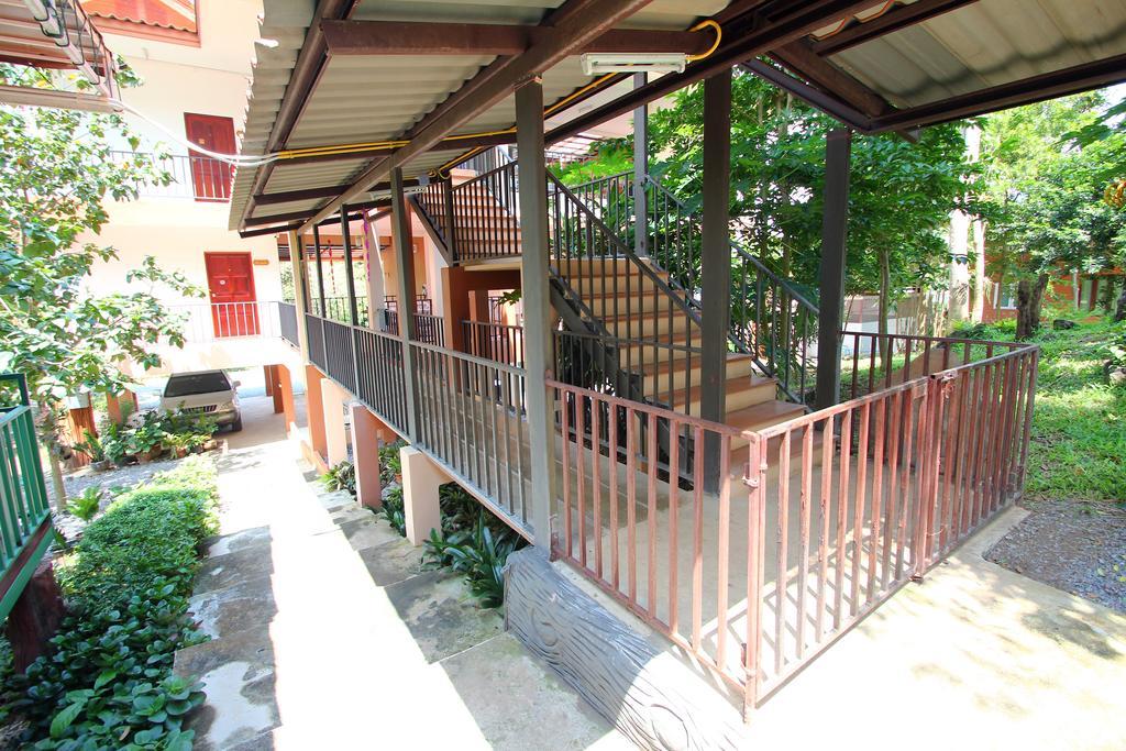 Baan Pordee Homestay Phayayen Buitenkant foto